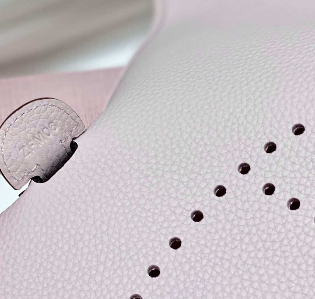 Evelyne 29cm Light Pink Togo Silver Hardware