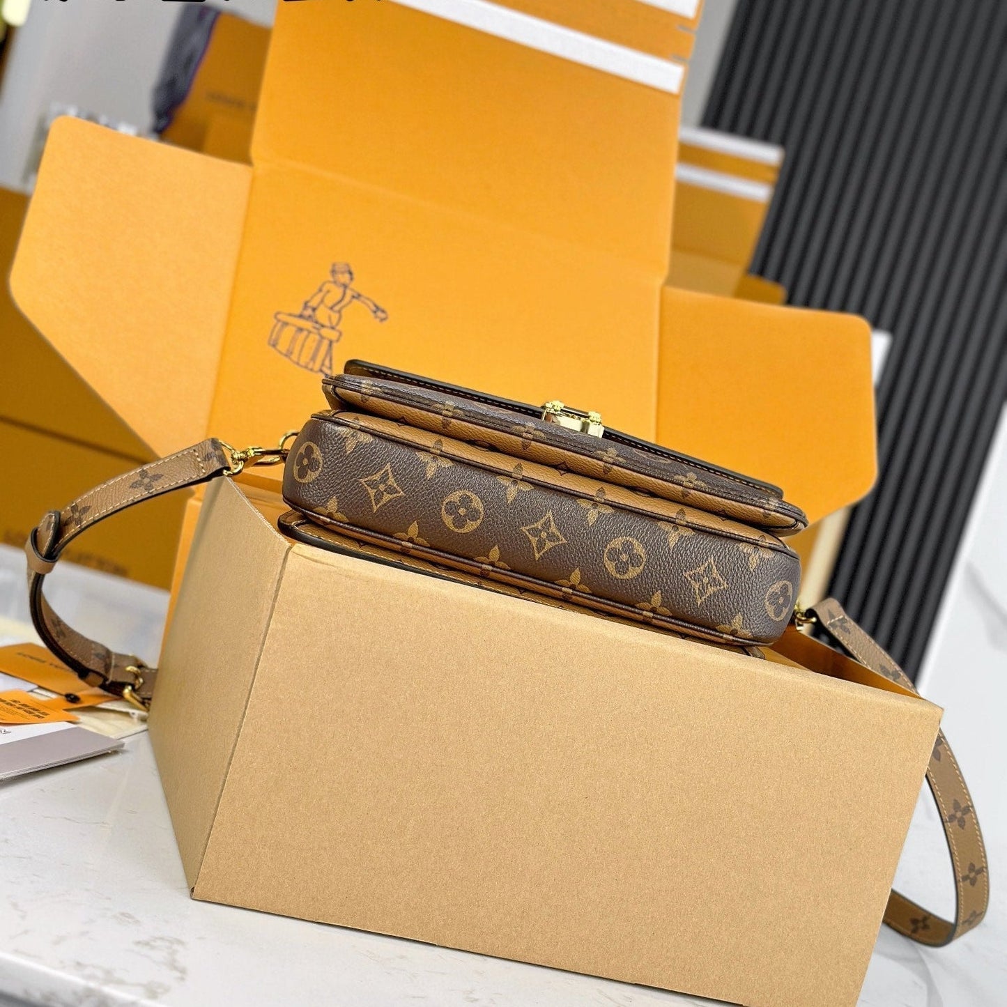 LV Pochette Metis Brown mix Ginger Brown Monogram Reverse Canvas 204264