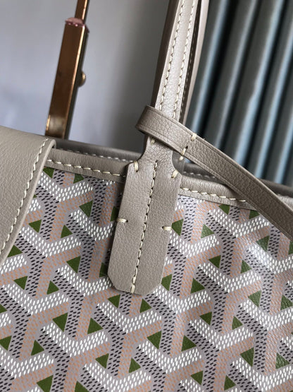 SAINT LOUIS PM 34 IN GREY MIX GREEN GOYARDINE CANVAS AND CALFSKIN