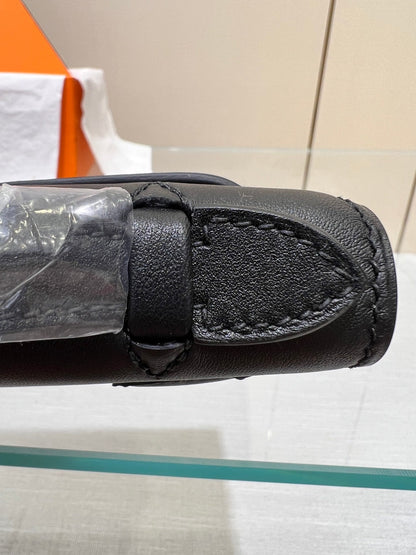 HM KELLY POCHETTE 22CM BLACK SWIFT GOLD HARDWARE