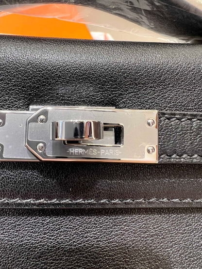 HM KELLY POCHETTE 22CM BLACK SWIFT SILVER HARDWARE