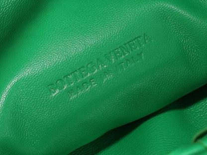 bv teen jodie 36cm green lambskin