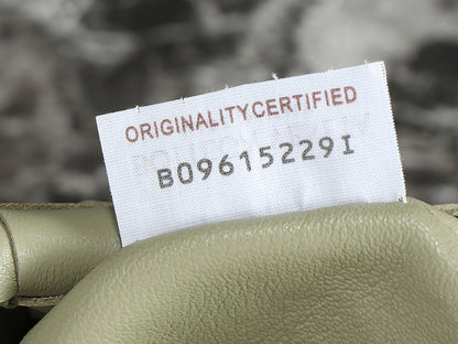 bv teen jodie 36cm khaki lambskin