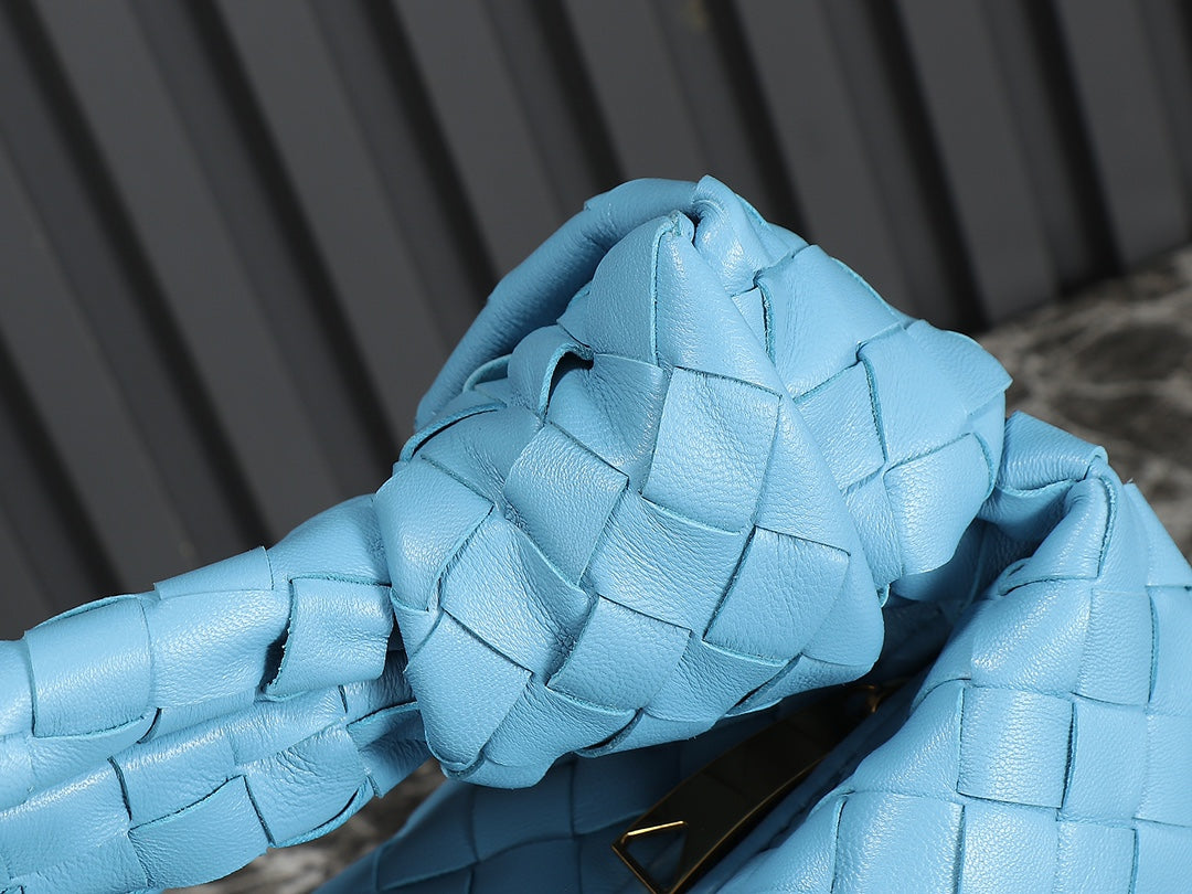 bv teen jodie 36cm ocean blue lambskin