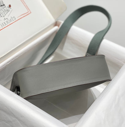 KELLY 23CM JYPSIERE GREY LEATHER CROSSBODY BAG GHW