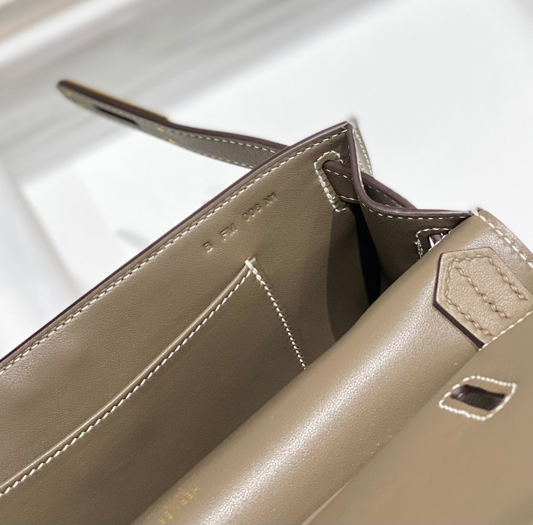 KELLY 23CM JYPSIERE BROWN LEATHER CROSSBODY BAG GHW