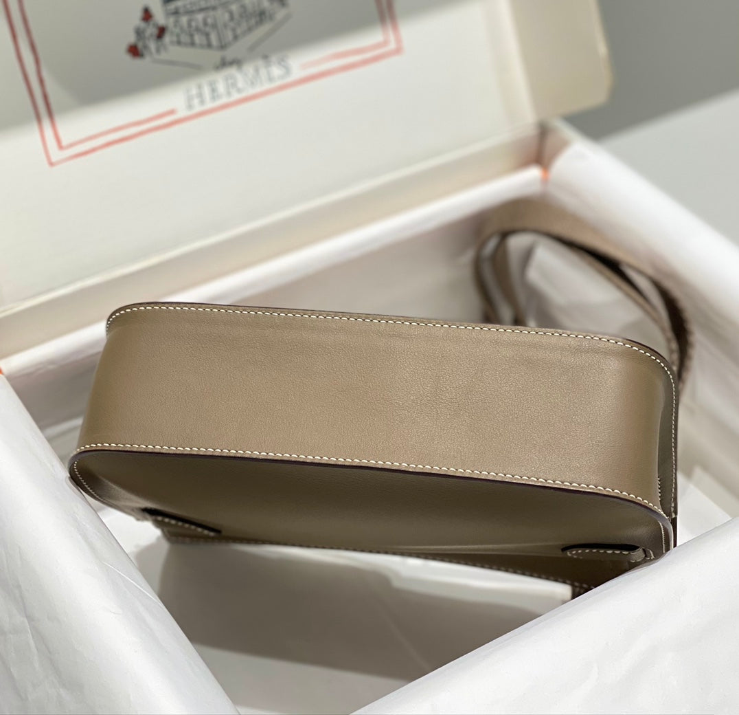 KELLY 23CM JYPSIERE BROWN LEATHER CROSSBODY BAG GHW