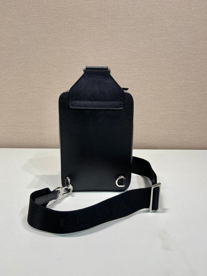 CHEST BAG 20 IN BLACK SAFFIANO LEATHER