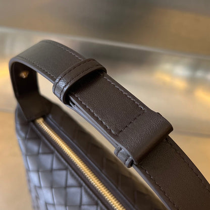 WALLACE 22 BAG CHOCOLATE CALFSKIN