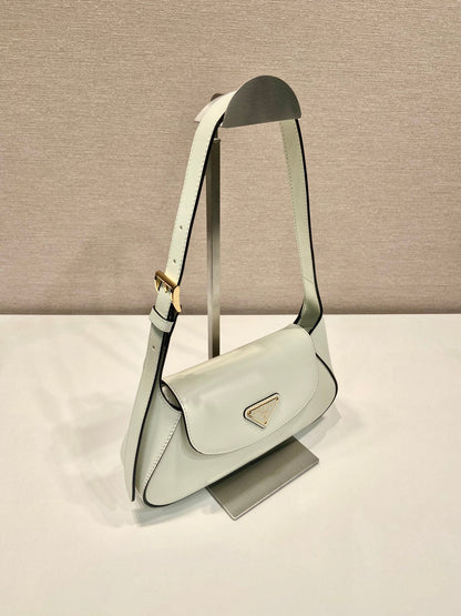 FLAP BAG 25 IN WHITE SMOOTH CALFSKIN TRIANGLE LOGO