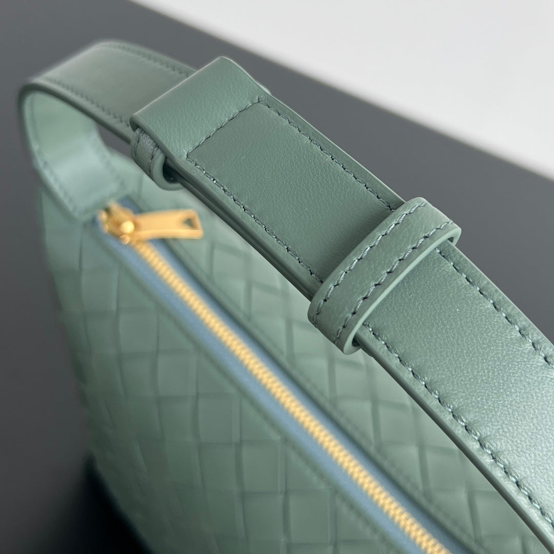 WALLACE 22 BAG BLUE GREEN CALFSKIN