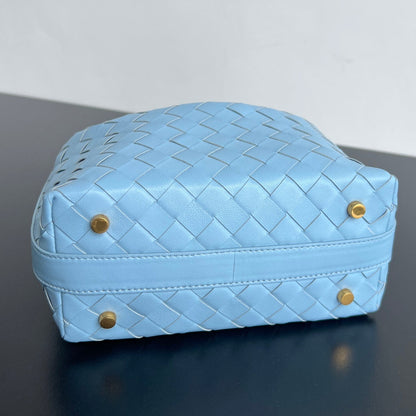 WALLACE 22 BAG TIFFANY BLUE CALFSKIN