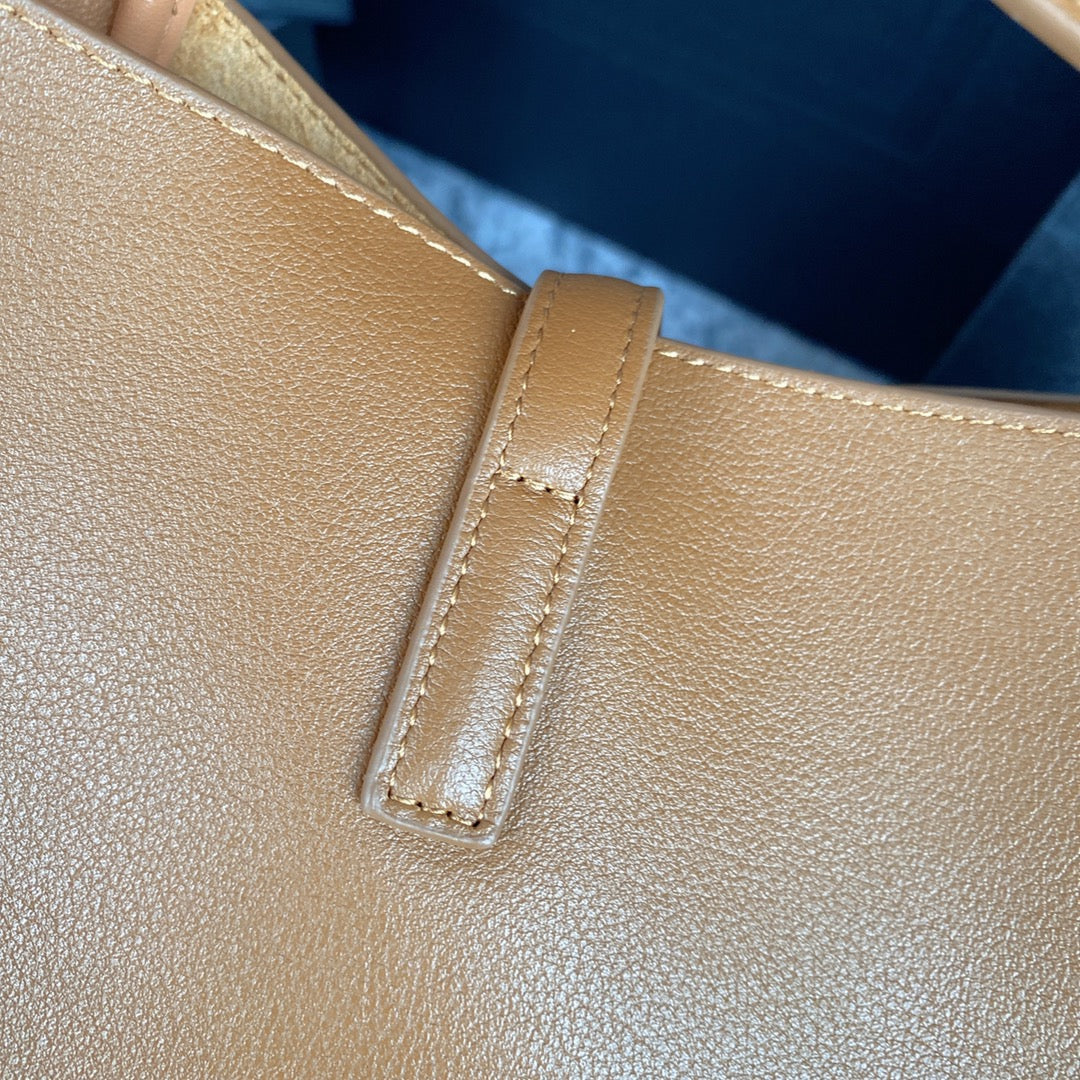 le 5a7 small 23cm brown calfskin