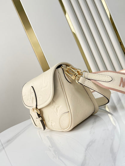 DIANE 23 IN CREAM MONOGRAM EMPREINTE LEATHER