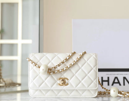 cc 24s woc 19cm white calfskin pearl ball