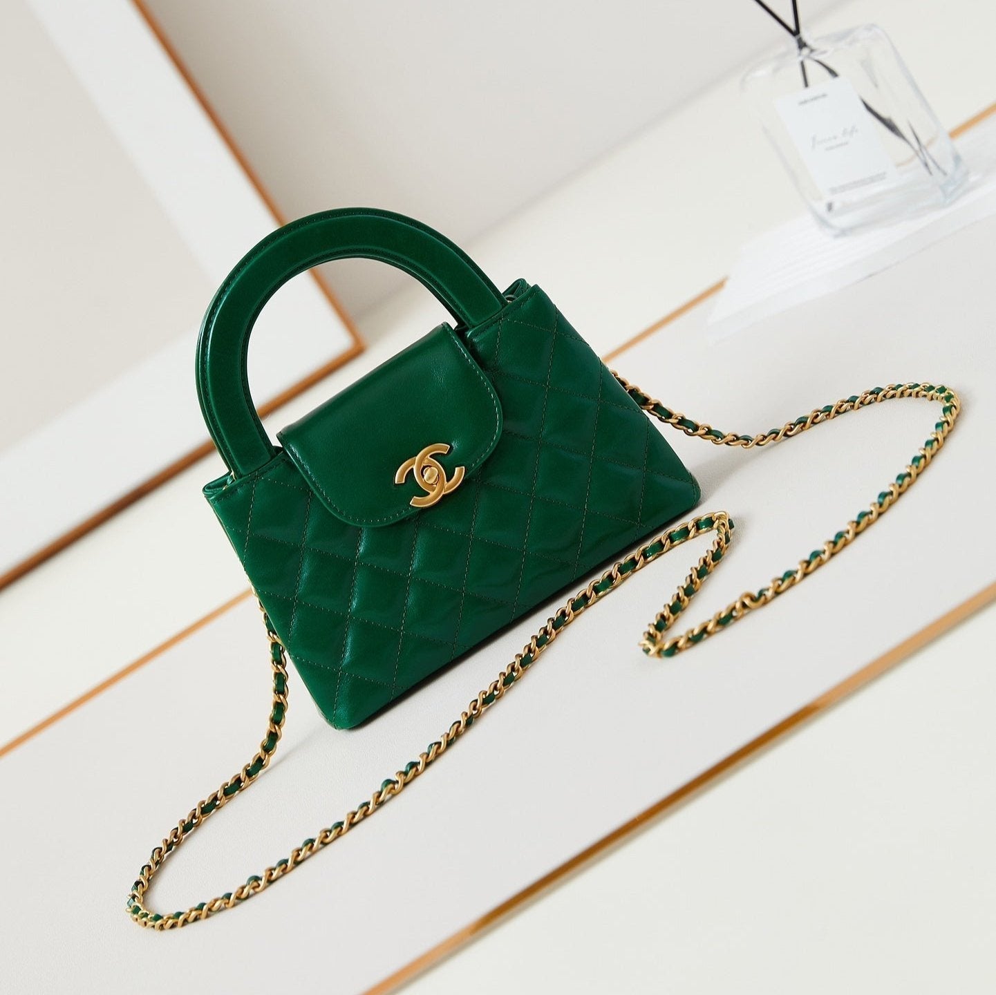 cc 24a nano 19cm kelly shopper bag green lambskin