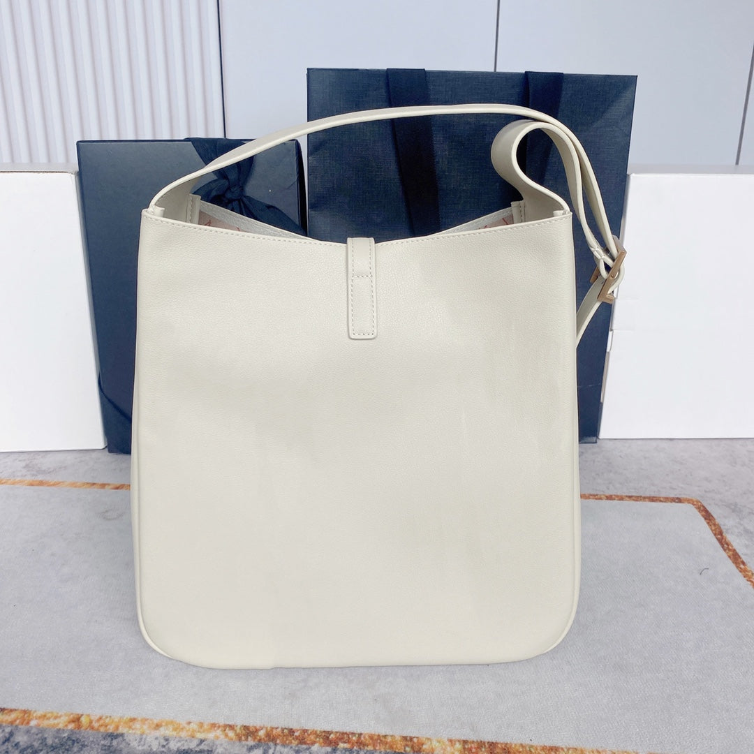 le 5a7 large 30cm white calfskin