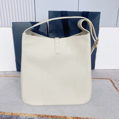 le 5a7 large 30cm white calfskin