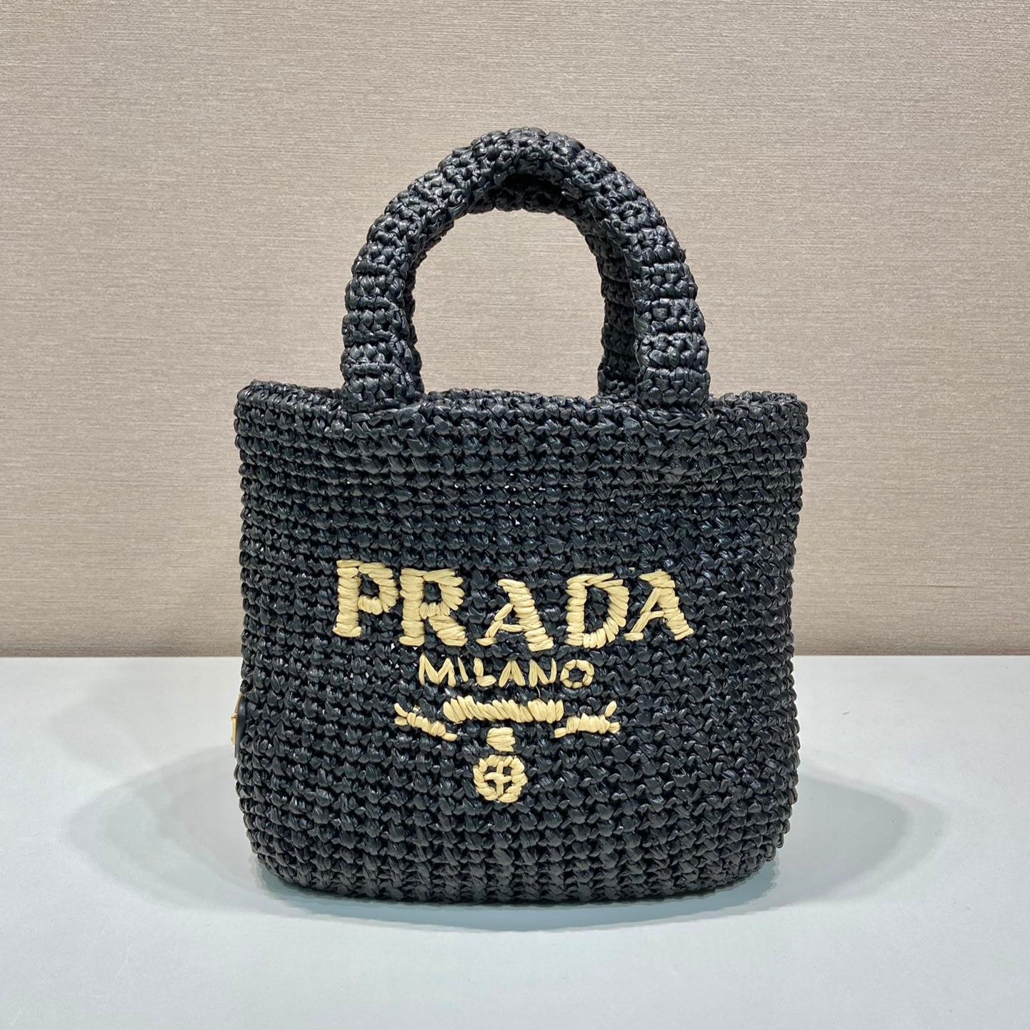 SMALL CROCHET TOTE BAG 24 IN BLACK MIX YELLOW RAFFIA