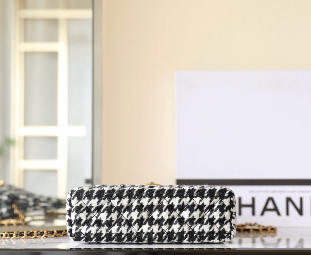 cc 24a nano 19cm kelly shopper bag black white tweed