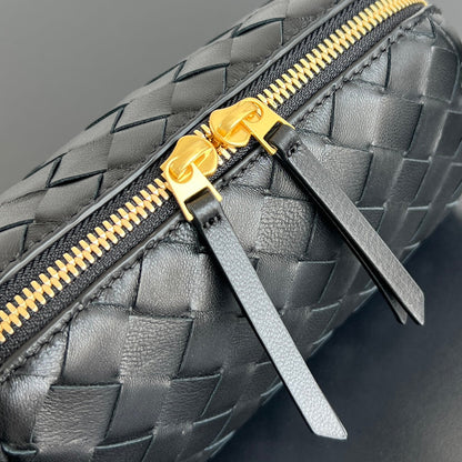 BV Concert Pouch 18.5cm Black Lambskin