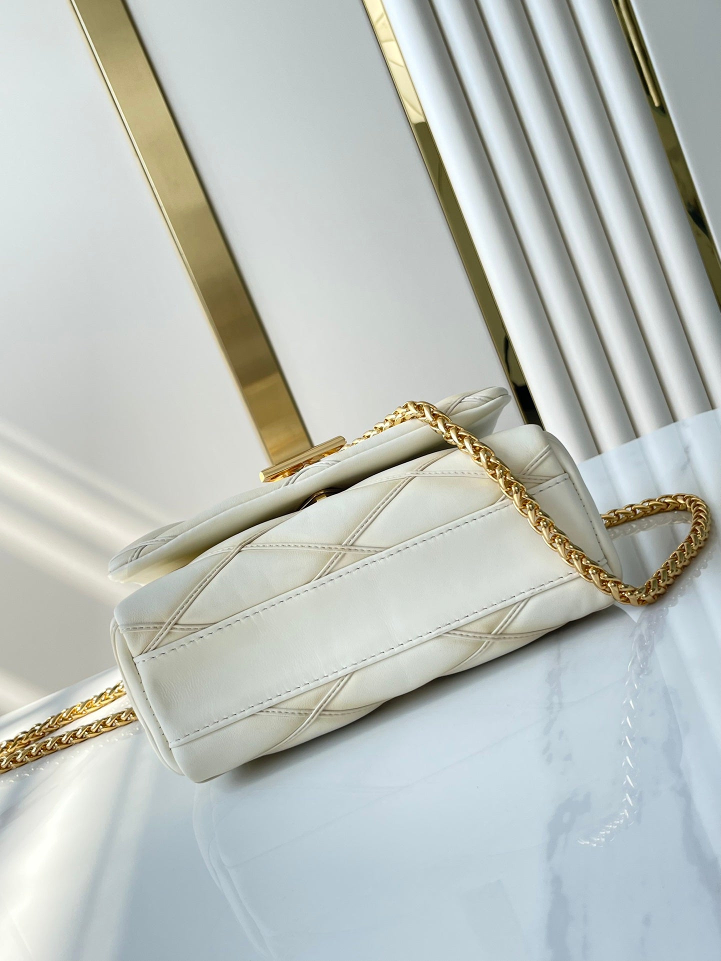 GO-14 PM 20 IN CREAM QUILTED LAMBSKIN GOLD HARDWARE