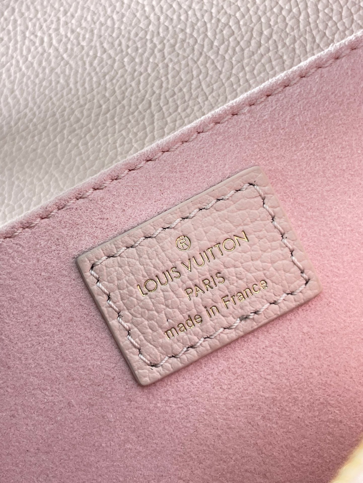 POCHETTE M¨¦TIS EAST WEST 21 IN PINK OPALE MONOGRAM ECLIPSE CANVAS GOLD BUCKLE