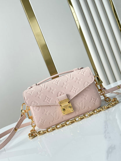 POCHETTE M¨¦TIS EAST WEST 21 IN PINK OPALE MONOGRAM ECLIPSE CANVAS GOLD BUCKLE