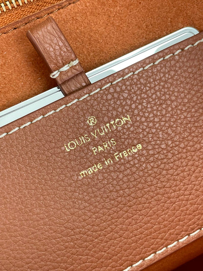 SOFT TWIST 27 IN COGNAC CALFSKIN GOLD LOGO