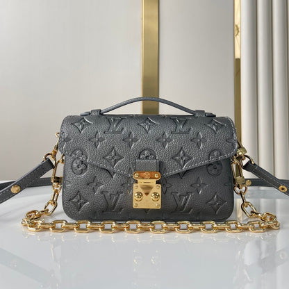 POCHETTE M¨¦TIS EAST WEST 21 IN GUN METAL EMBOSSED CALFSKIN GOLD HARDWARE