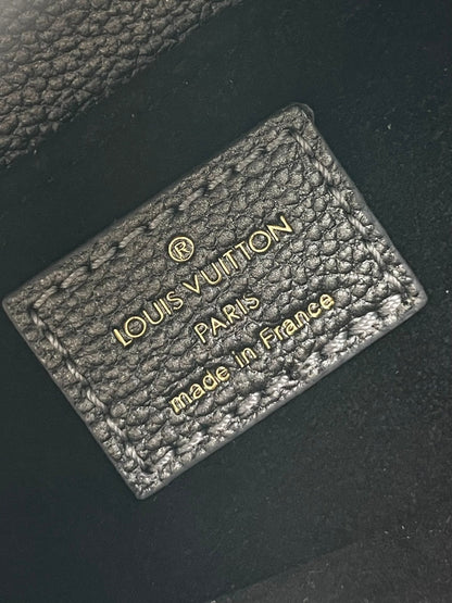 POCHETTE M¨¦TIS EAST WEST 21 IN GUN METAL EMBOSSED CALFSKIN GOLD HARDWARE