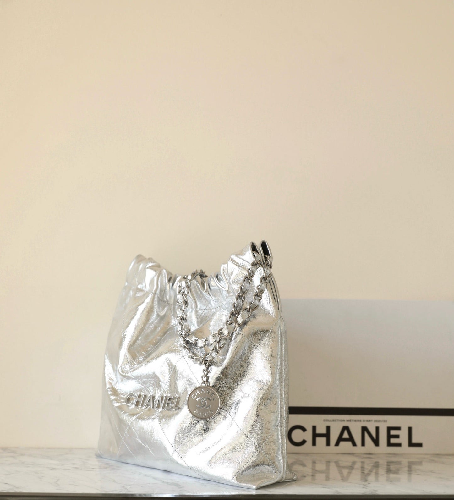 25C Hobo 22 Bag 35cm Silver Metalic Lambskin