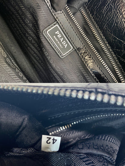 HOBO BAG 35 IN BLACK OIL WAX LAMBSKIN SILVER LOGO