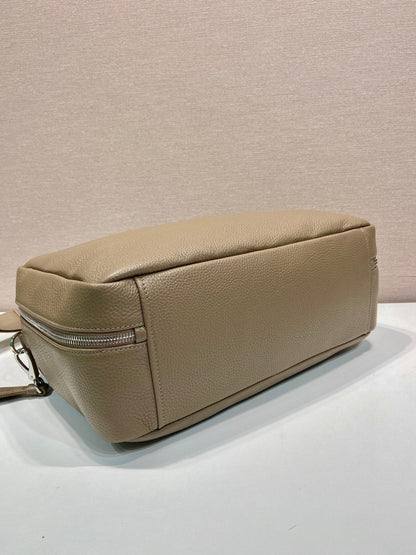 BRIEFCASE 40 IN DRIED MOSS GRAINED CALFSKIN