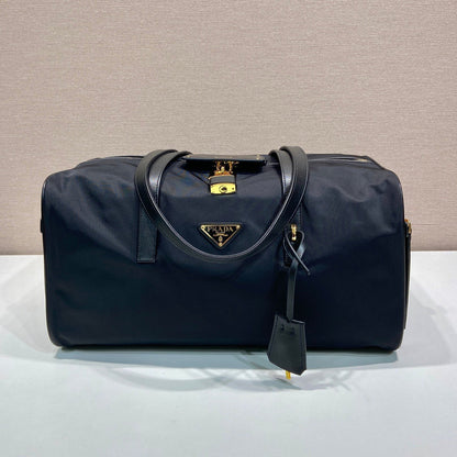 TRAVEL BAG 40 IN BLACK WATERPROOF FABRIC GOLD PADLOCK