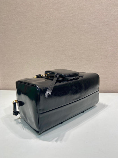 LARGE RECTANGULAR BAG 30 IN BLACK OIL WAX LAMBSKIN GOLD HARDWARE