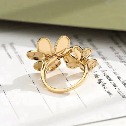 DIANA CLOVER COMOS GOLD DIAMOND RING