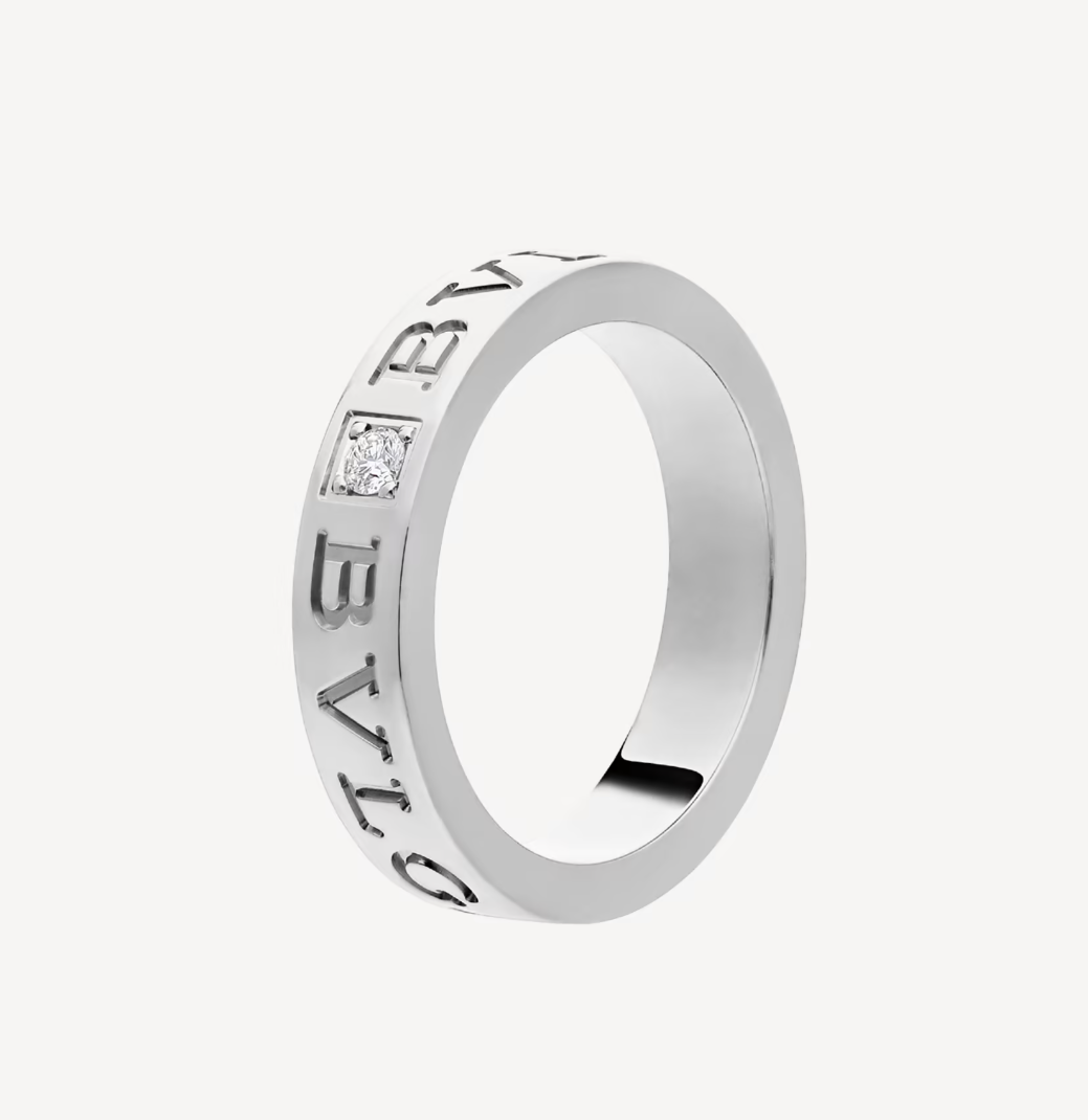 DIANA ZERO 1 ESSENTIAL WITH A DIAMOD RING