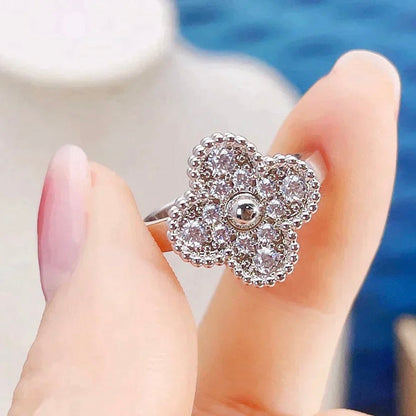 DIANA CLOVER DIAMOND RING