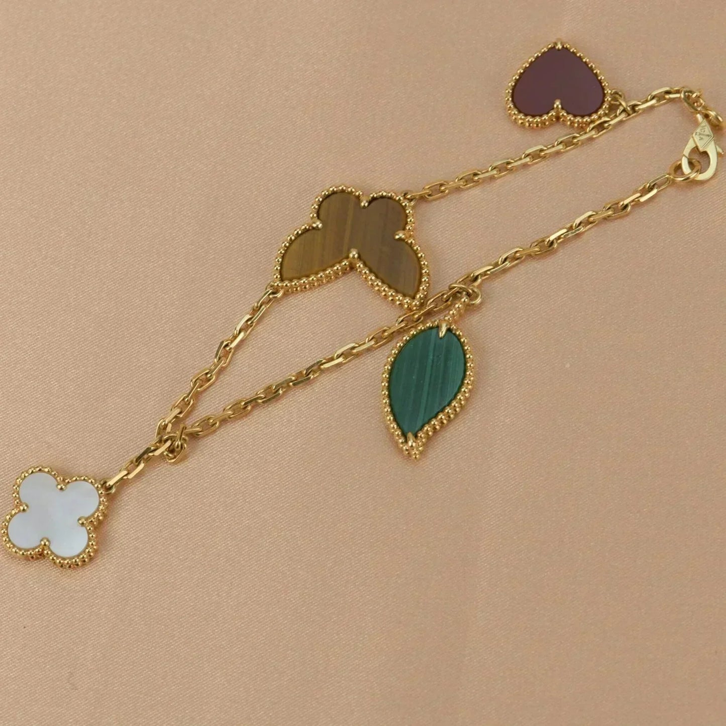DIANA LUCKY SPRING 5 MOTIF GOLD BRACELET