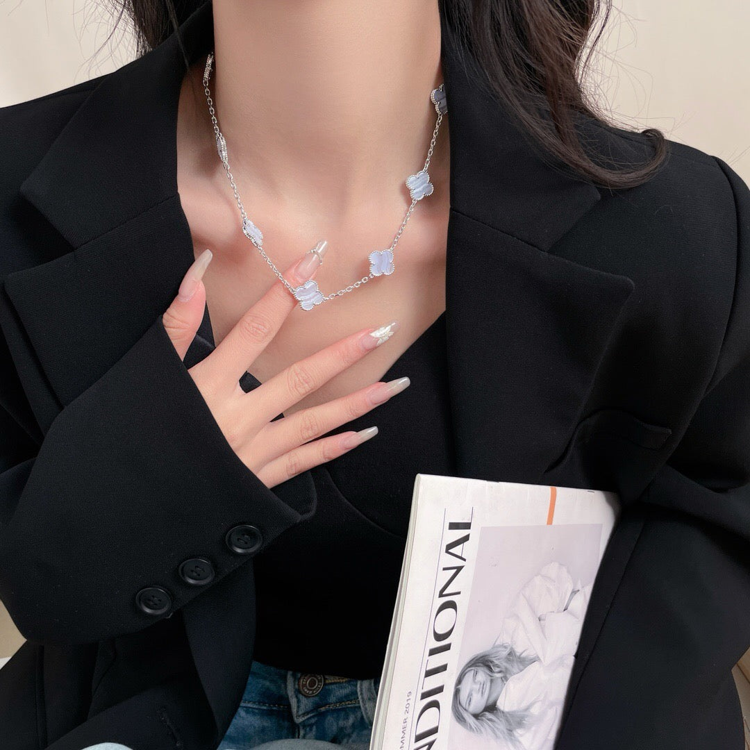 DIANA CLOVER 10 MOTIFS PURPLE CHALCEDONY NECKLACE