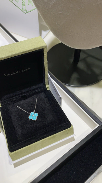 DIANA CLOVER 15MM DIAMOND SVRES PORCELAIN  NECKLACE SILVER