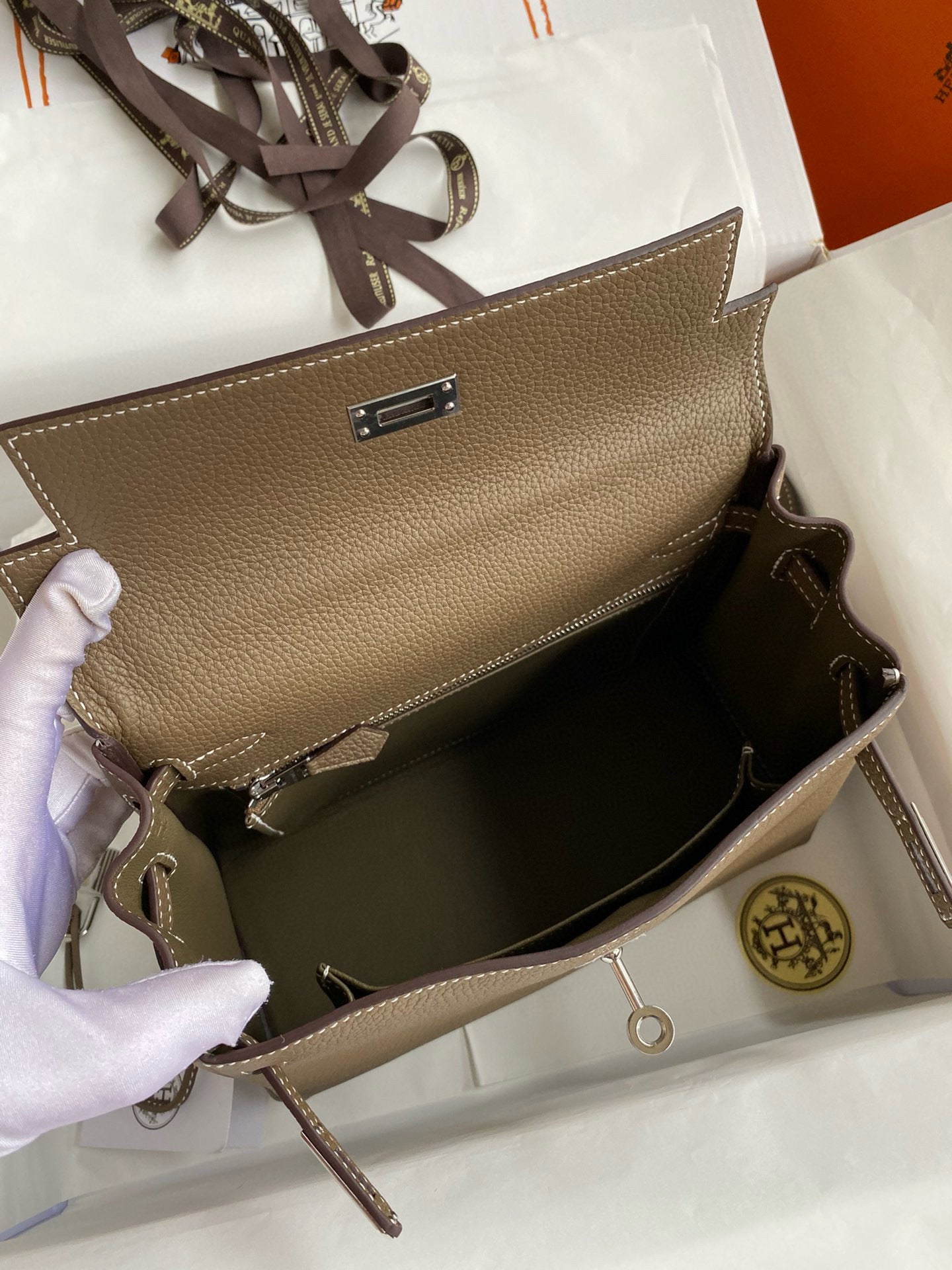 HM KELLY 28CM BROWN TOGO SILVER HARDWARE