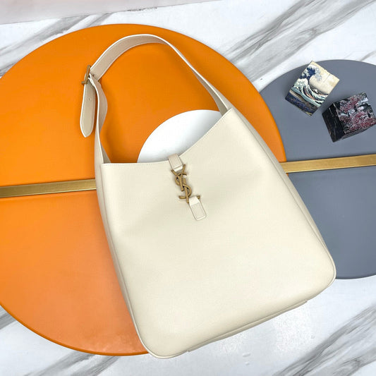 Le 5 a 7 Supple Large hobo bag in ivory leather ghw