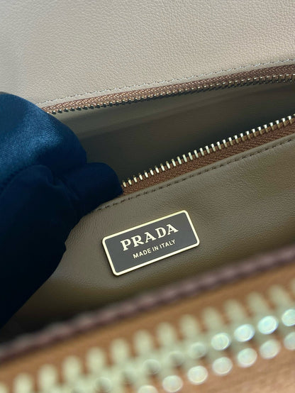 Large Prada Galleria Saffiano leather bag Sand Beige