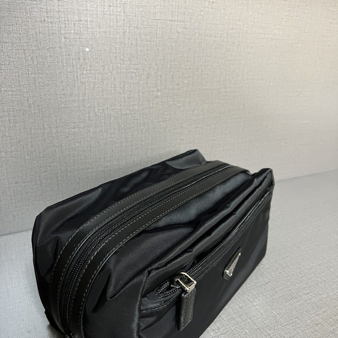 PRA CLUTCH 26 IN BLACK RE-NYLON AND SAFFIANO LEATHER