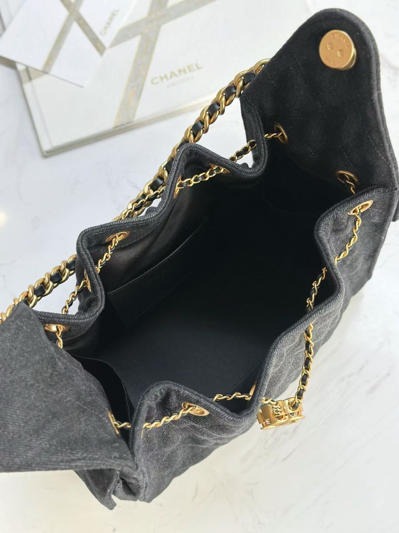 CC 25C Hobo Bag 30cm Black Denim