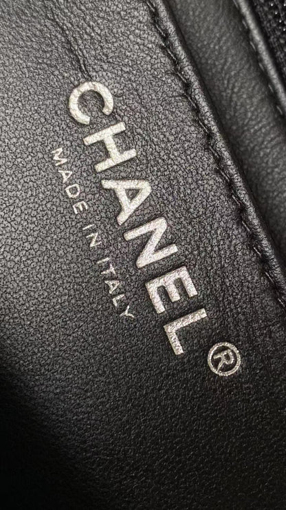 25C Mini Flap Bag Top Handle 20cm Black Lambskin Black Hardware Premium Version