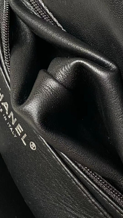 25C Mini Flap Bag Top Handle 20cm Black Lambskin Black Hardware Premium Version