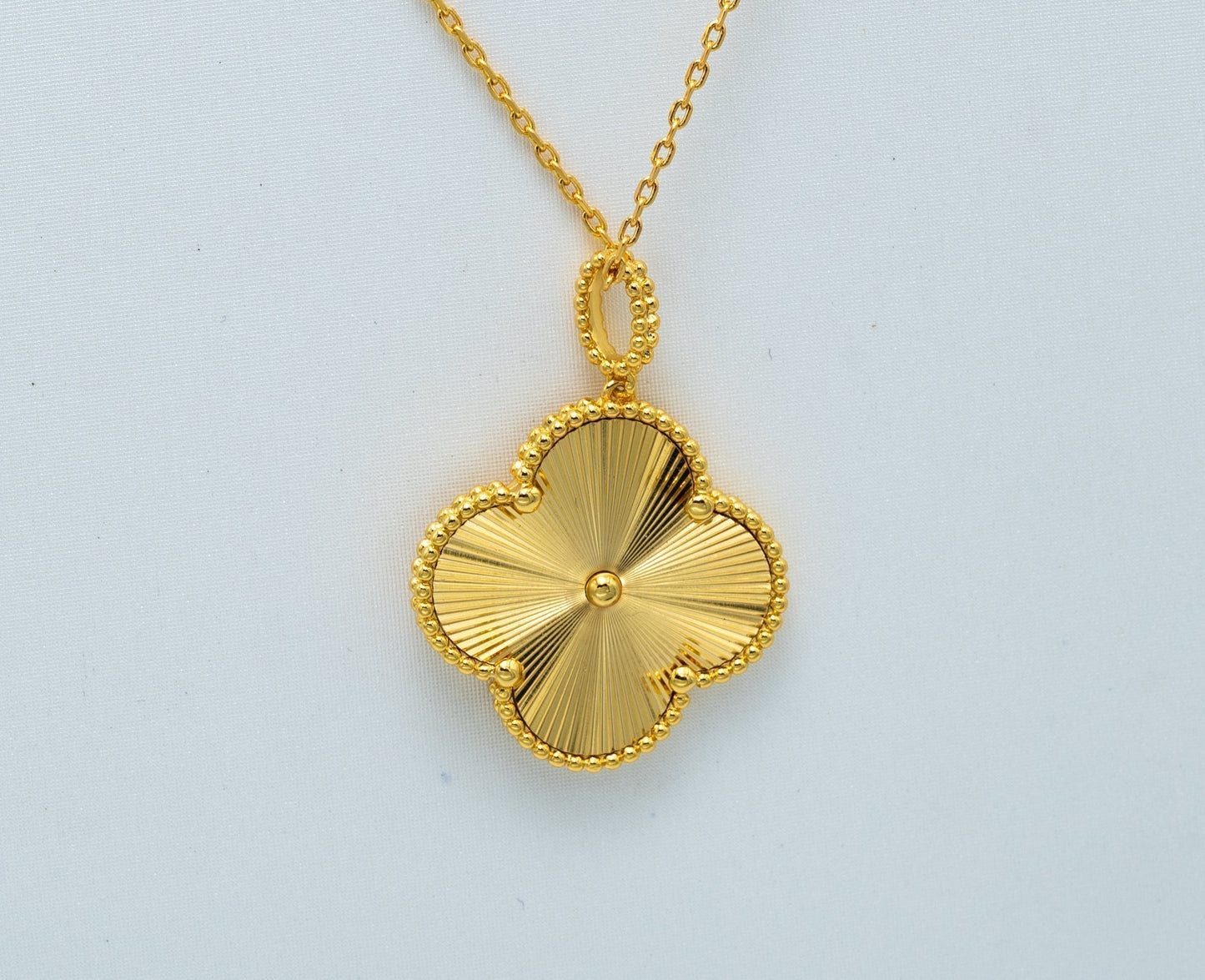 DIANA CLOVER 25MM PEDANT NECKLACE GOLD